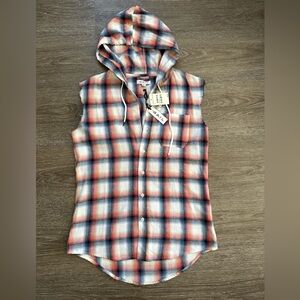 The Rail Sleeve Less Shirt